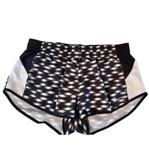 NIKE Dri-Fit running shorts
Size: medium‎